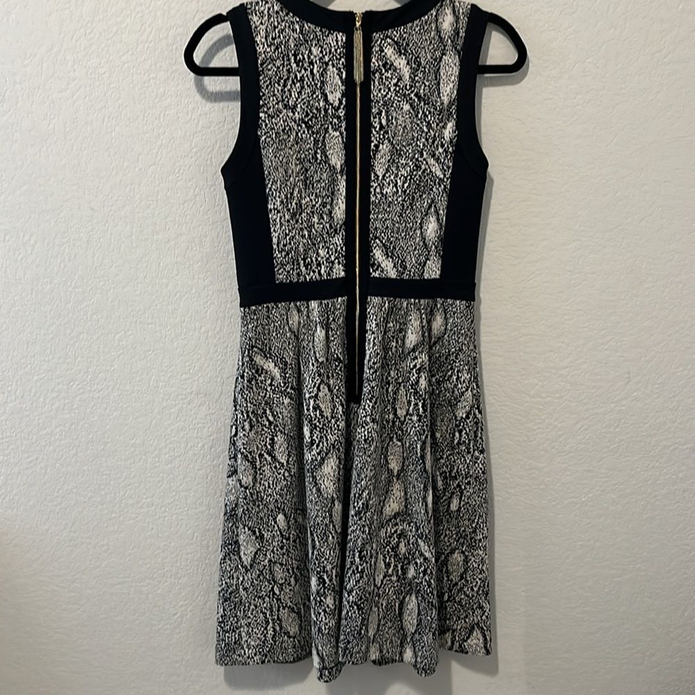 REBECCA TAYLOR Black & Ivory Python Print Sleeveless Knit Dress, Size 2 - Picture 5 of 7